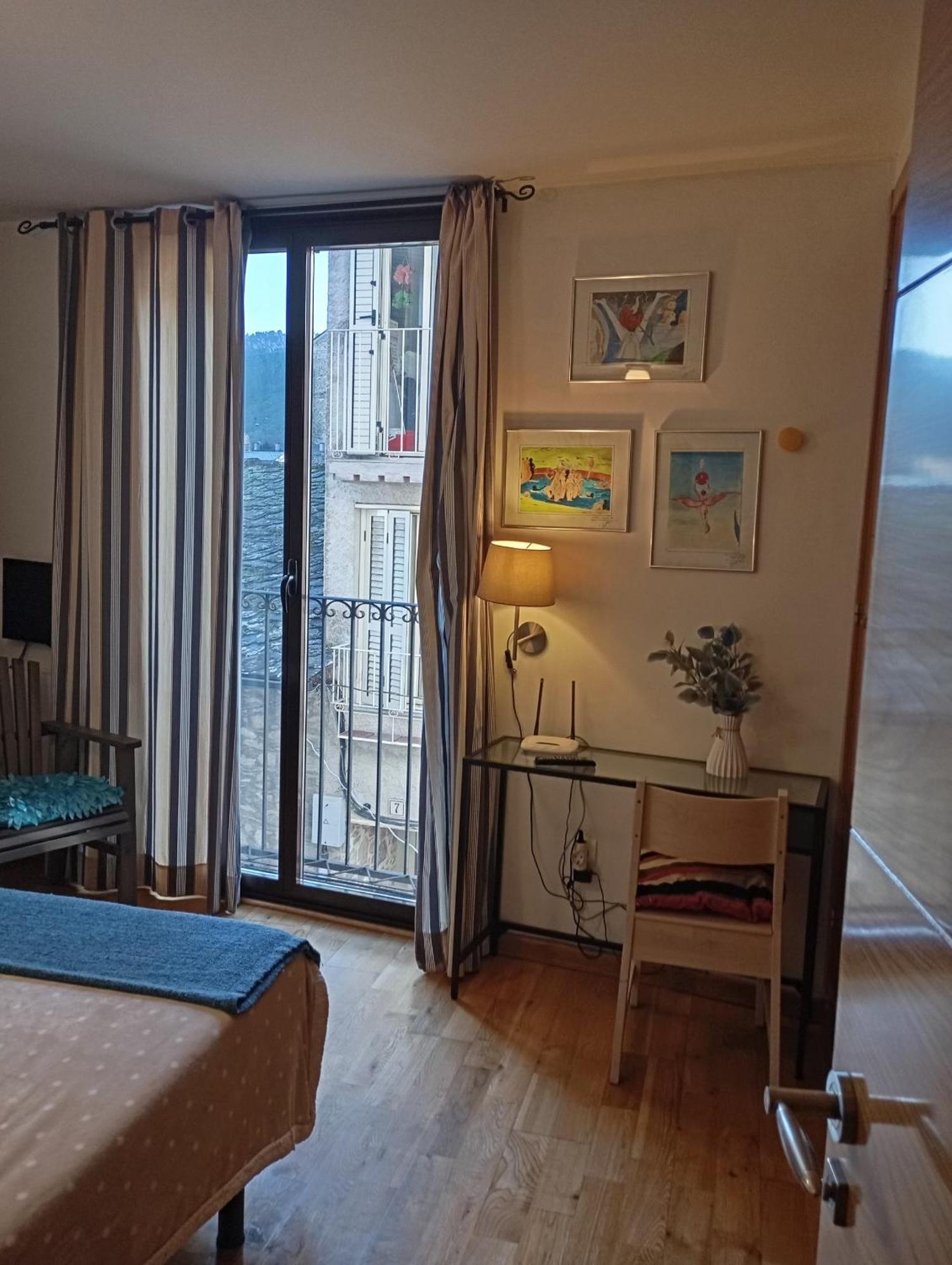 Apartamentos El Camino Вильяфранка-дель-Бьерсо Экстерьер фото